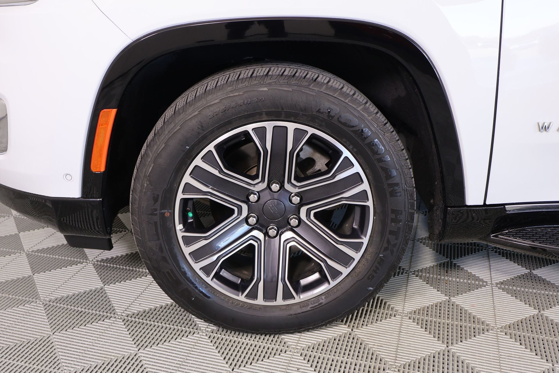 2023 Jeep Wagoneer Series II