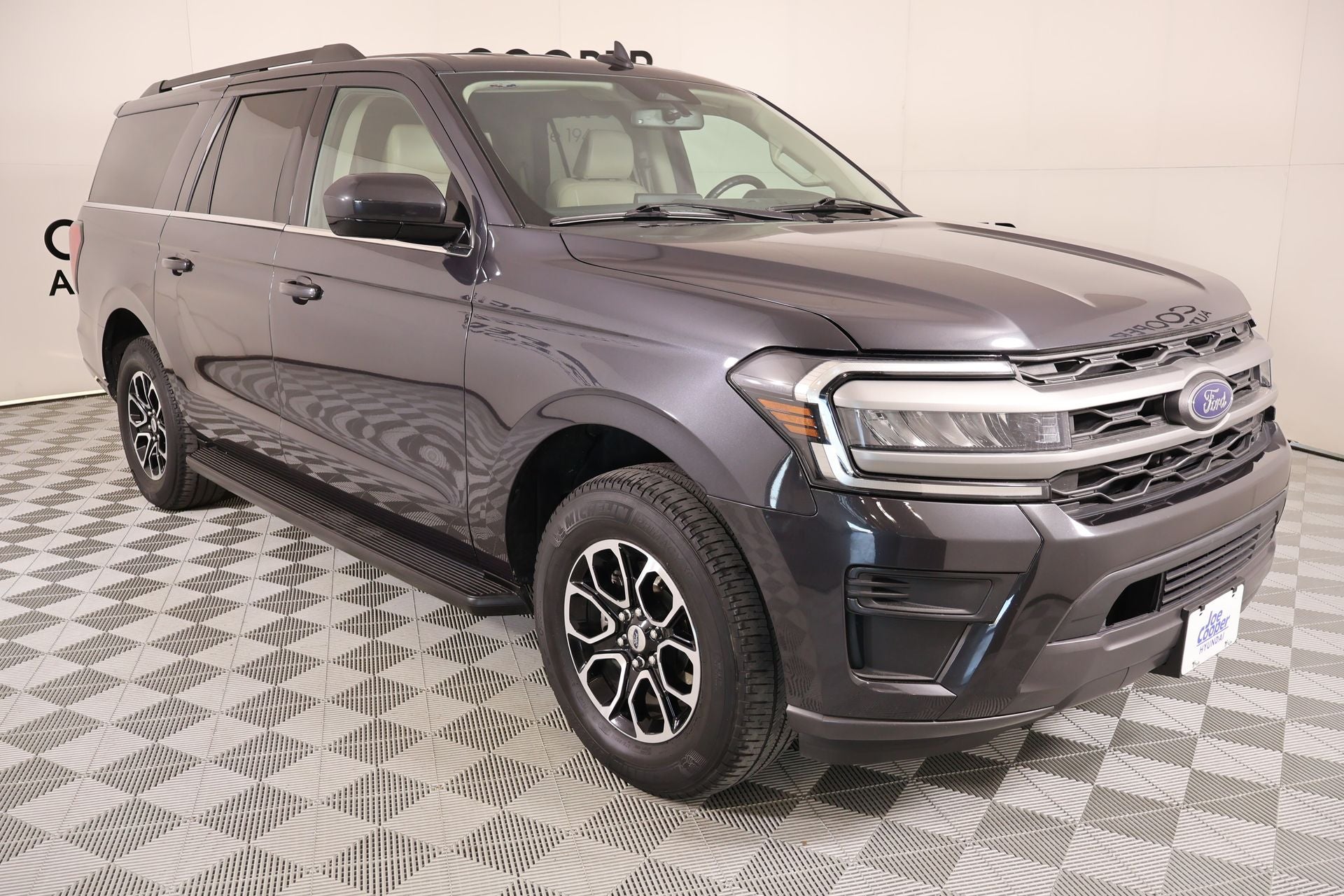 2024 Ford Expedition Max XLT