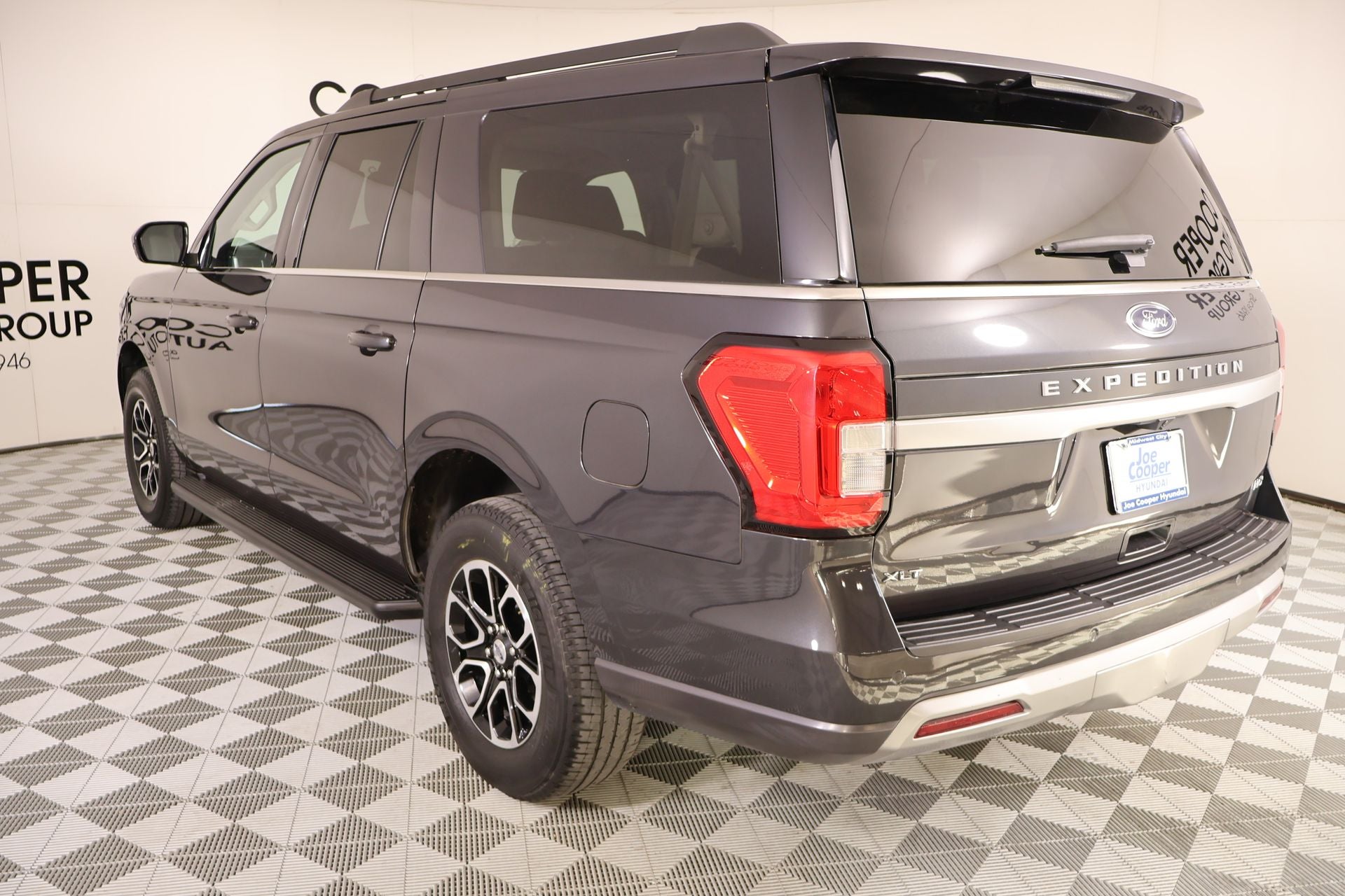 2024 Ford Expedition Max XLT