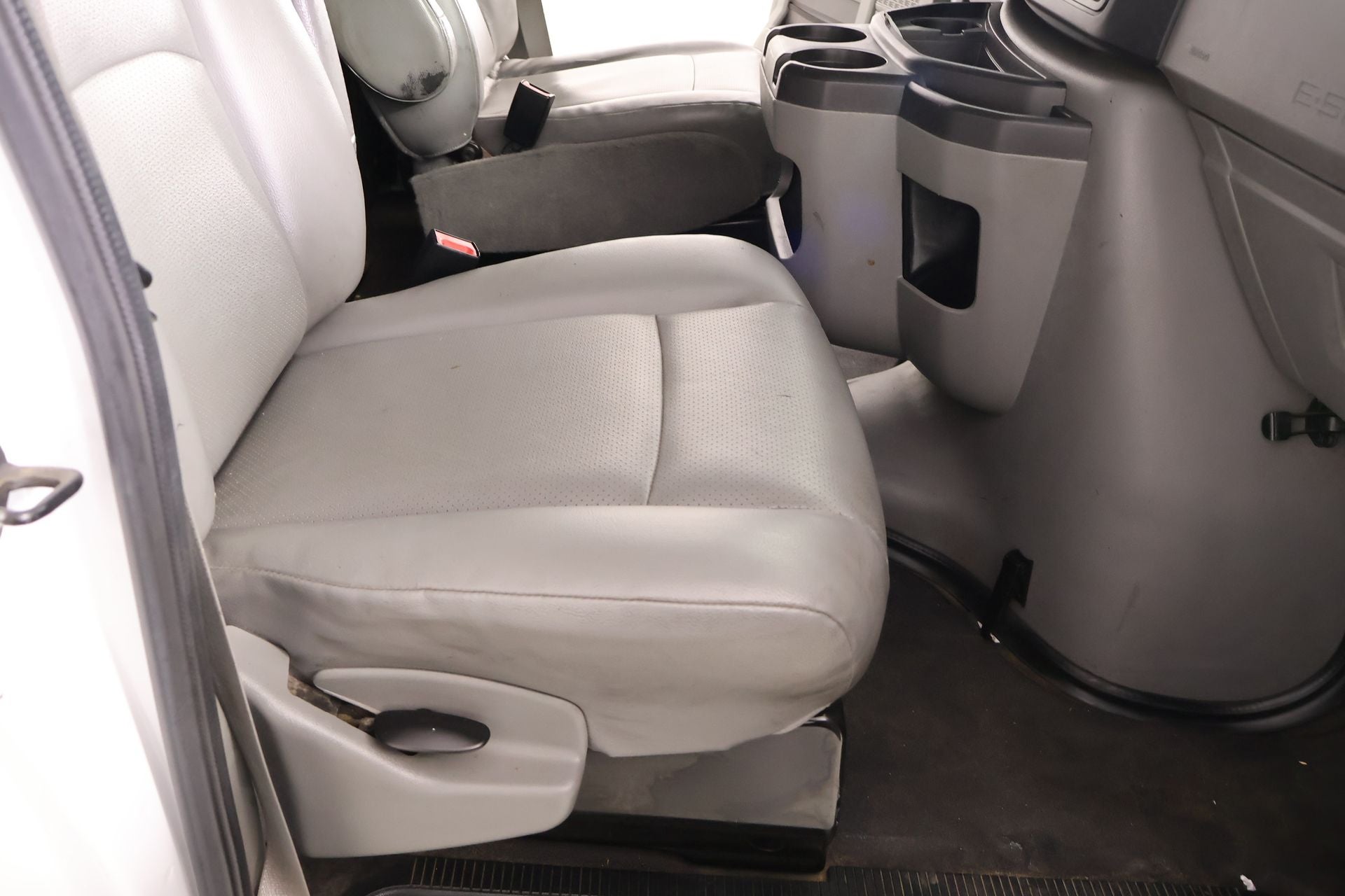 2014 Ford E-150 Commercial