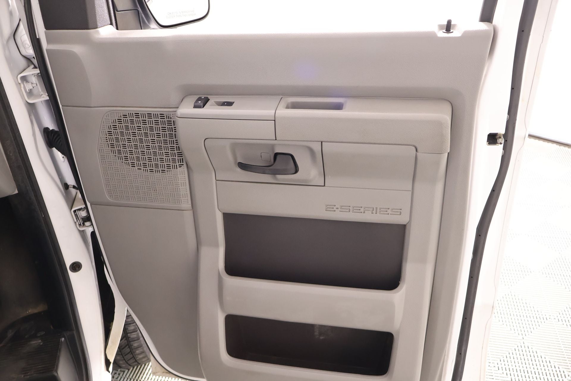 2014 Ford E-150 Commercial