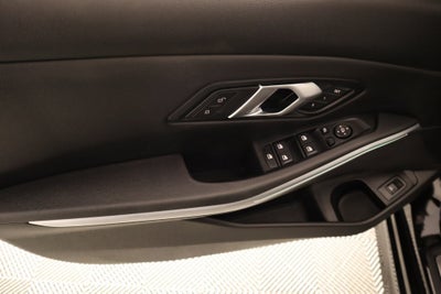 2025 BMW 3 Series 330i