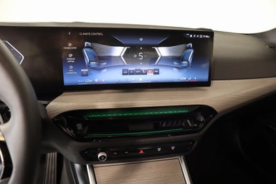 2025 BMW 3 Series 330i