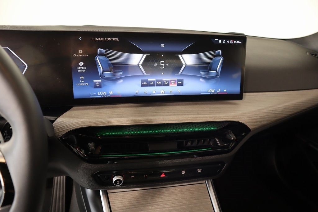 2025 BMW 3 Series 330i