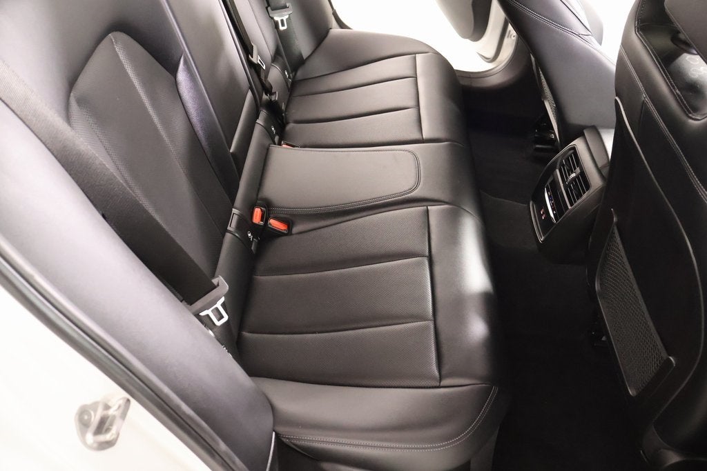 2023 BMW 3 Series 330i