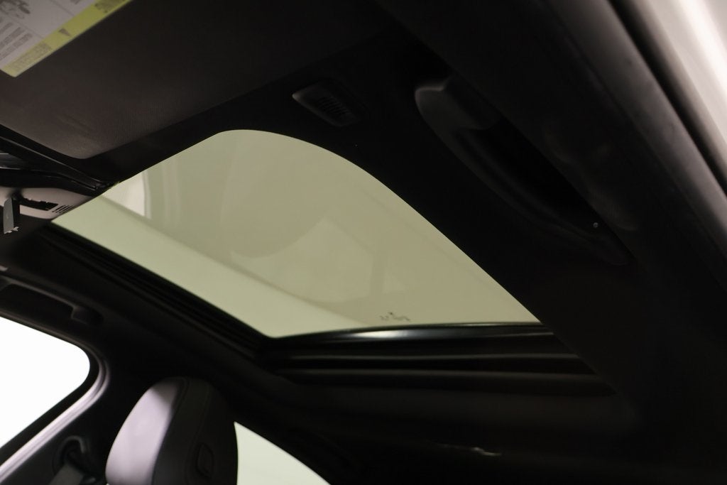 2023 BMW 3 Series 330i