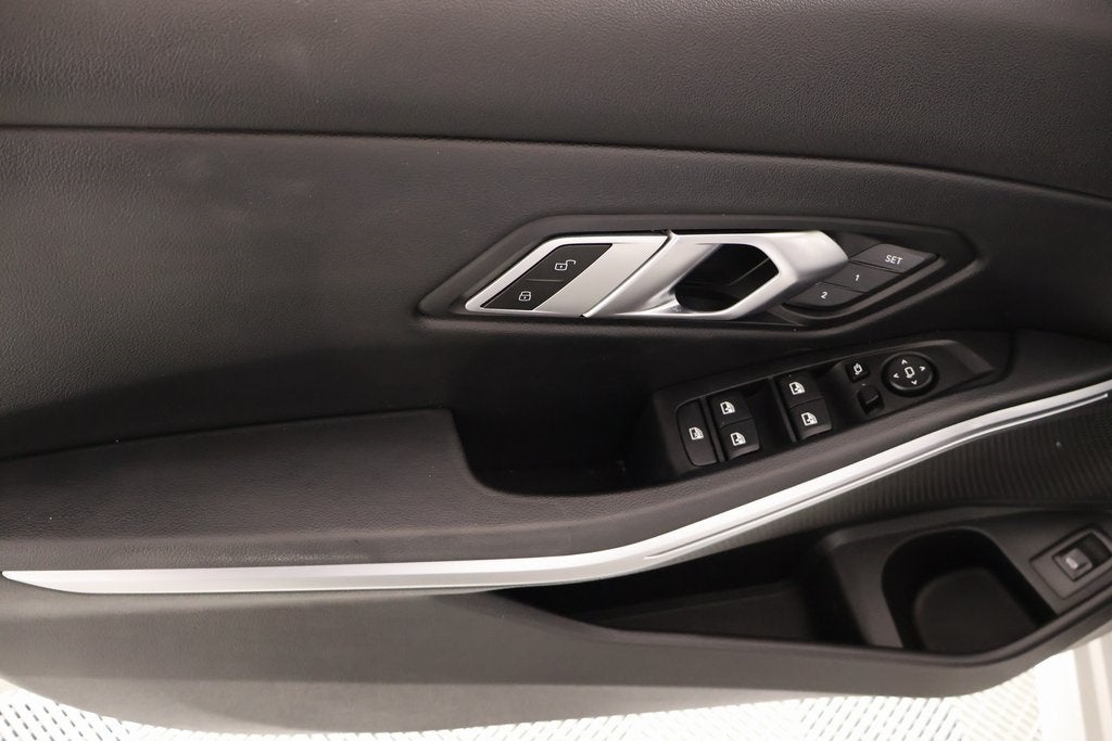 2023 BMW 3 Series 330i