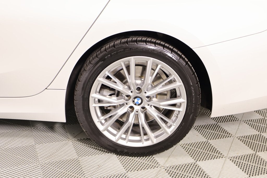 2023 BMW 3 Series 330i