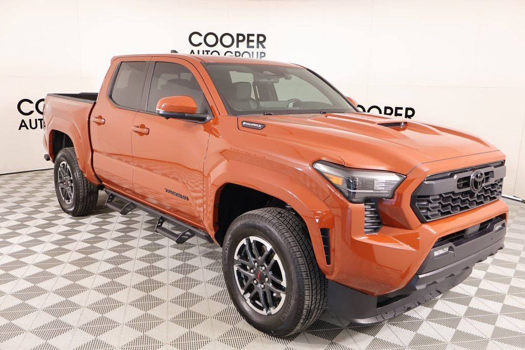 2025 Toyota Tacoma Hybrid 4WD