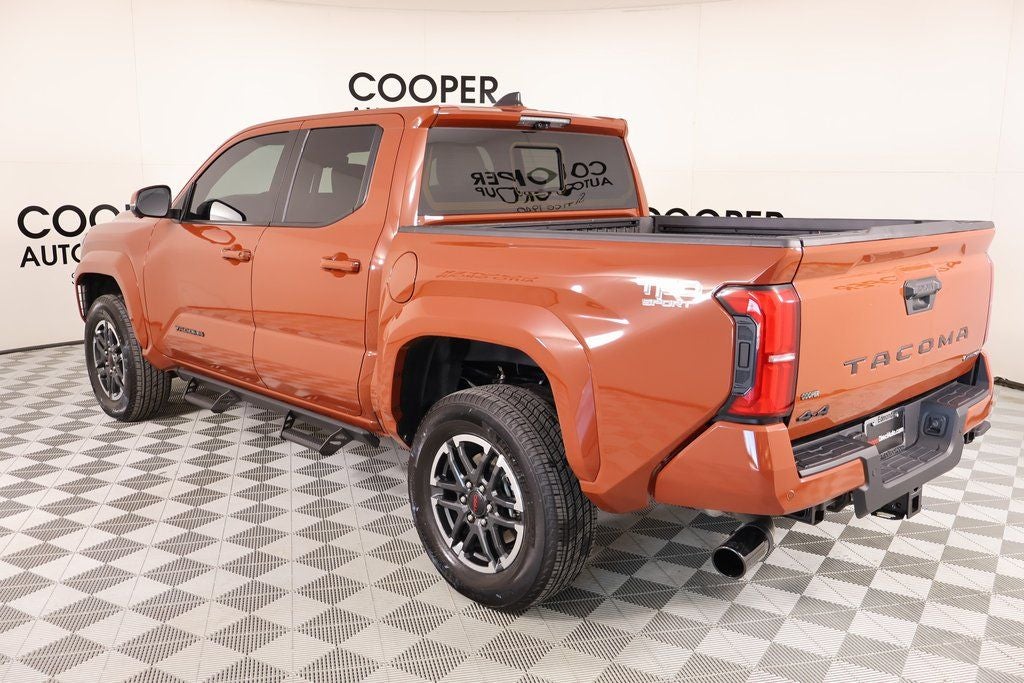 2025 Toyota Tacoma Hybrid 4WD