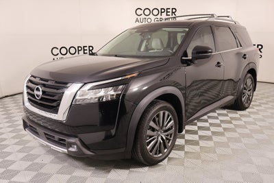 2022 Nissan Pathfinder SL