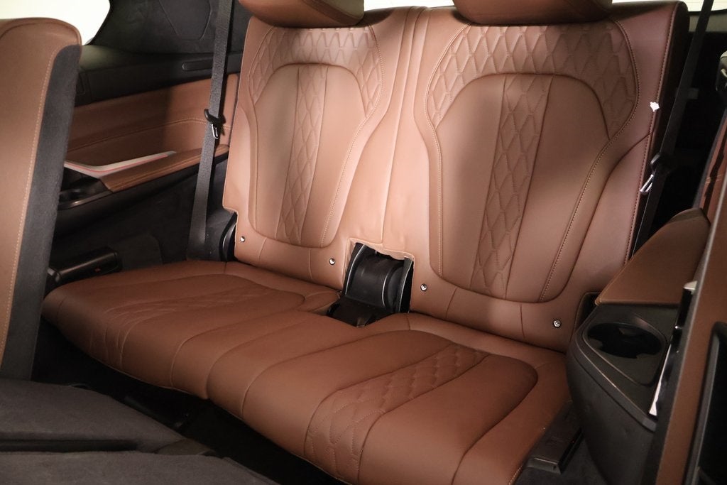 2023 BMW X7 xDrive40i M Sport