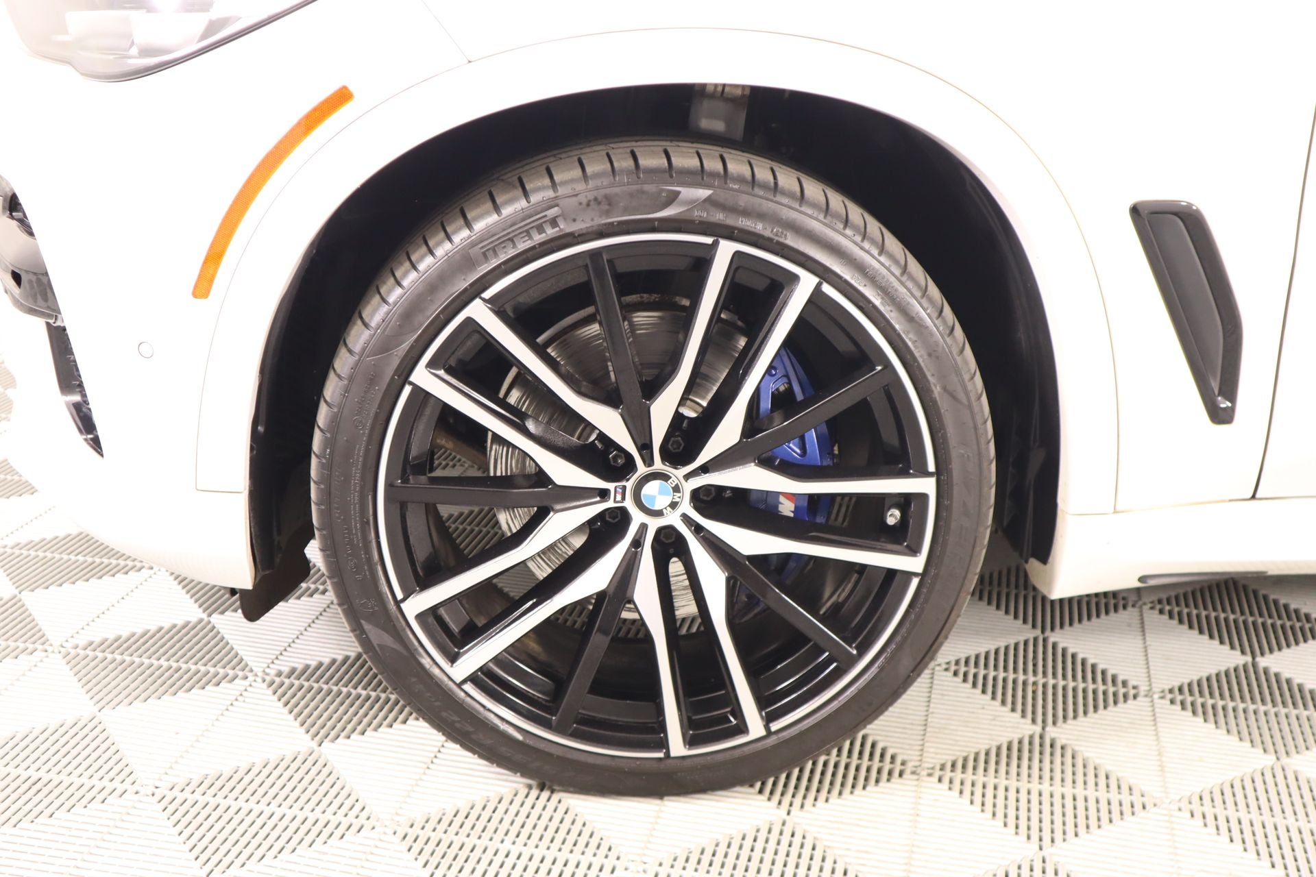 2022 BMW X5 xDrive40i M Sport