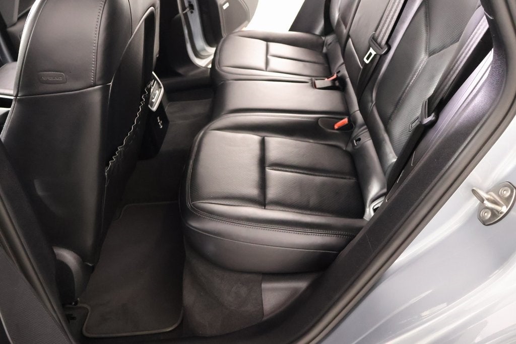 2020 Porsche Macan Base