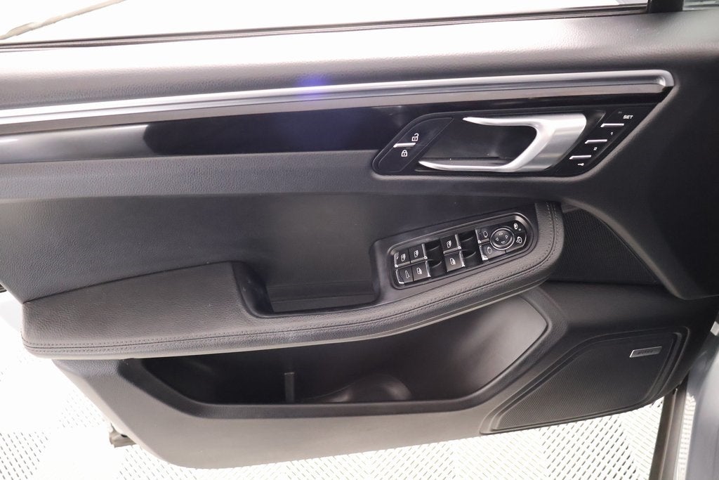 2020 Porsche Macan Base