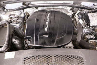 2020 Porsche Macan Base