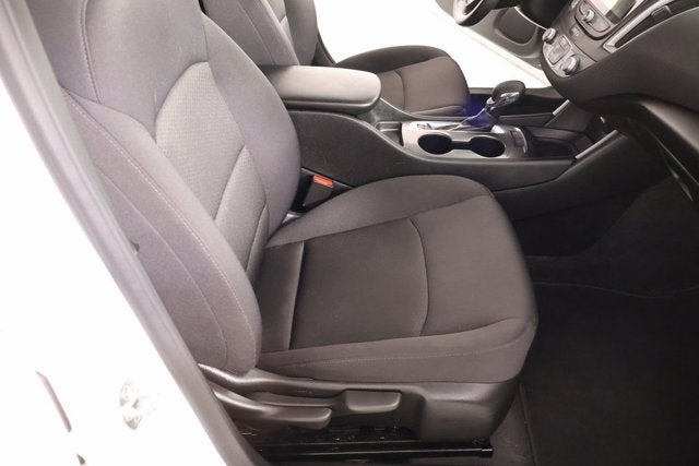 2025 Chevrolet Malibu LS