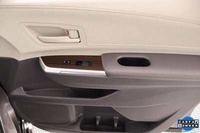 2023 Toyota Sienna LE