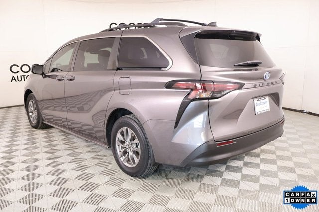2023 Toyota Sienna LE