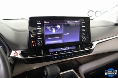 2023 Toyota Sienna LE