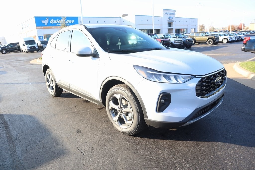 2026 Ford Escape ST-Line Select