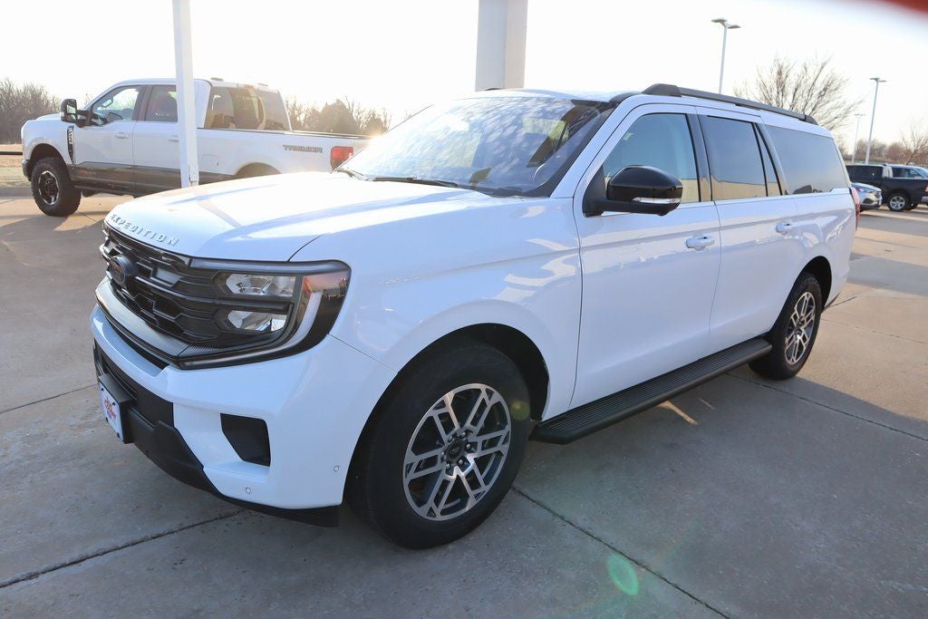 2025 Ford Expedition Max Active