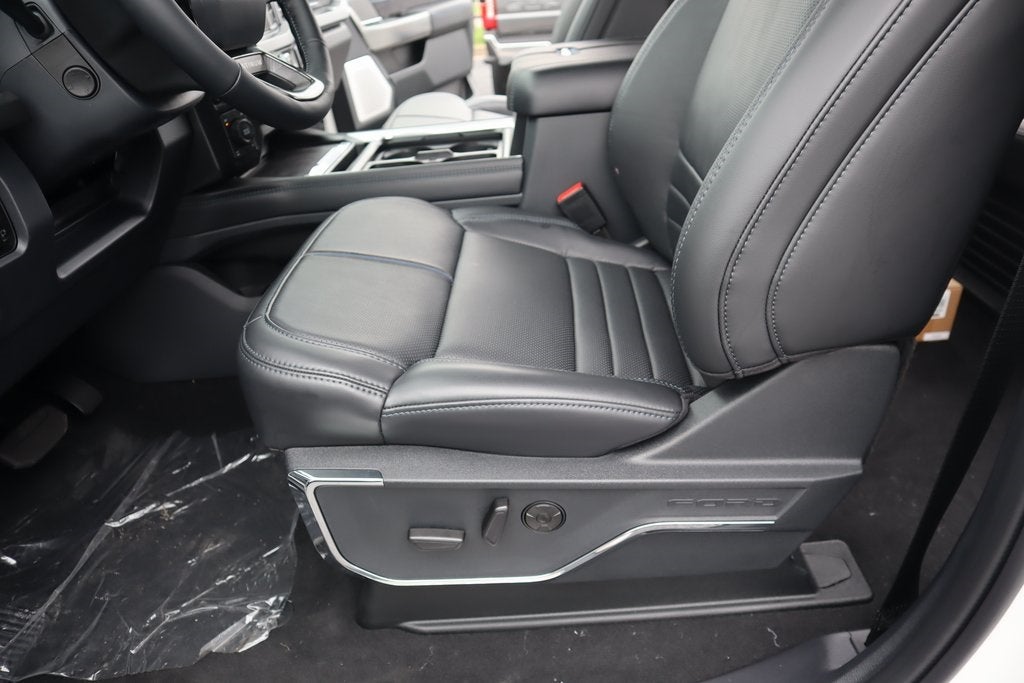 2025 Ford Super Duty F-250 SRW Platinum