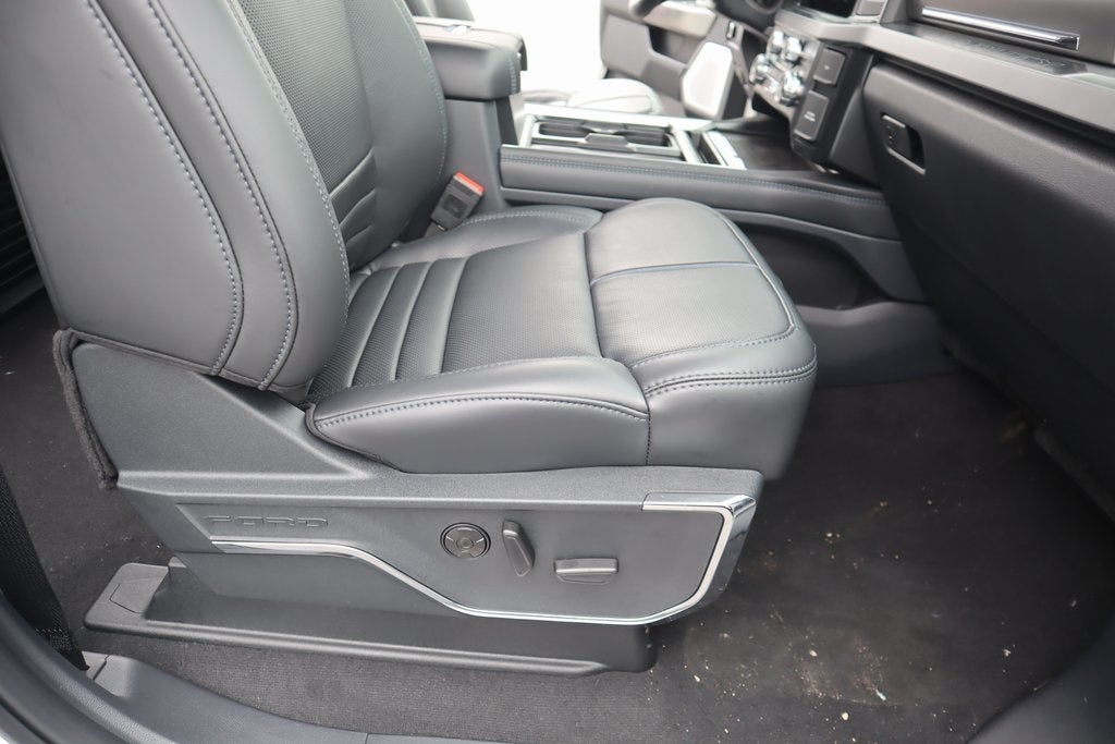 2025 Ford Super Duty F-250 SRW Platinum