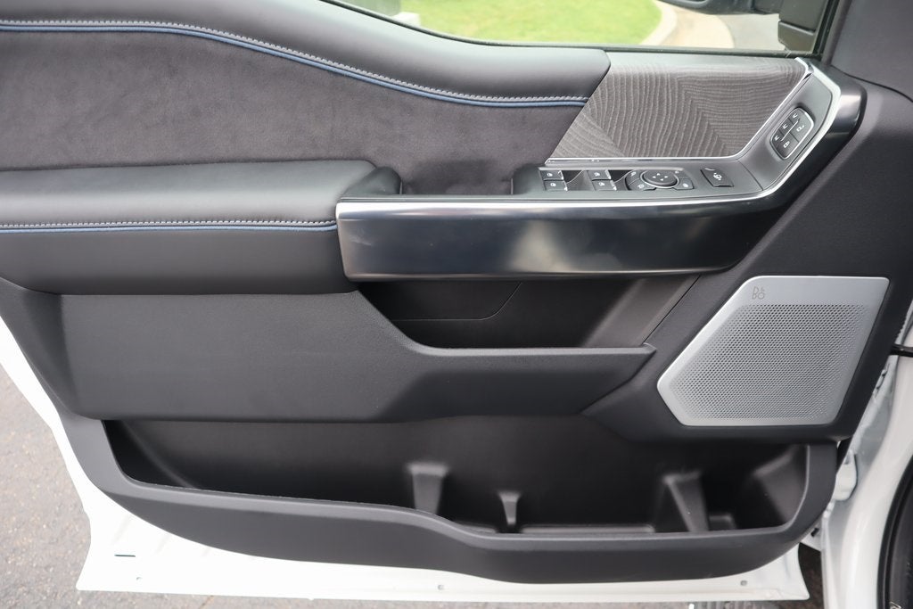 2025 Ford Super Duty F-250 SRW Platinum