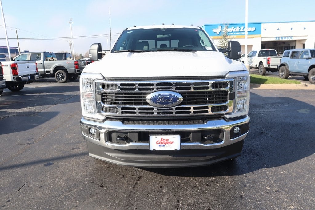 2026 Ford Super Duty F-350 SRW XLT