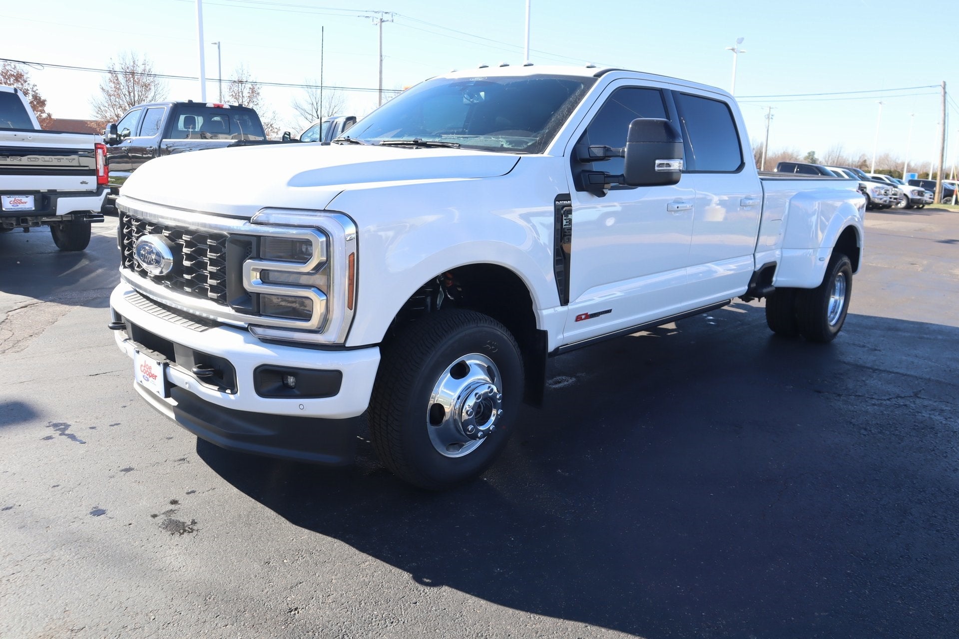 2026 Ford Super Duty F-350 DRW Platinum