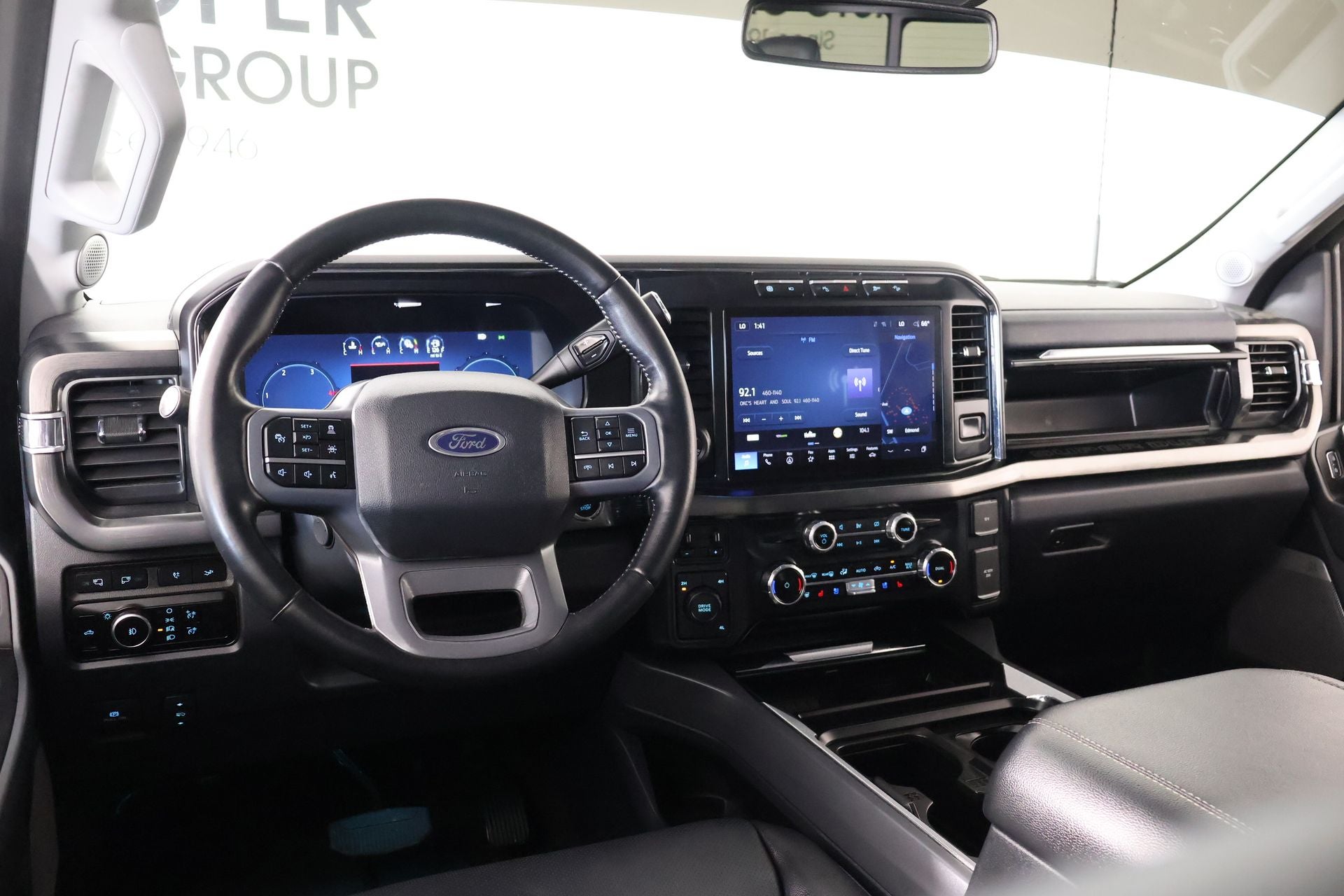 2024 Ford Super Duty F-450 DRW LARIAT