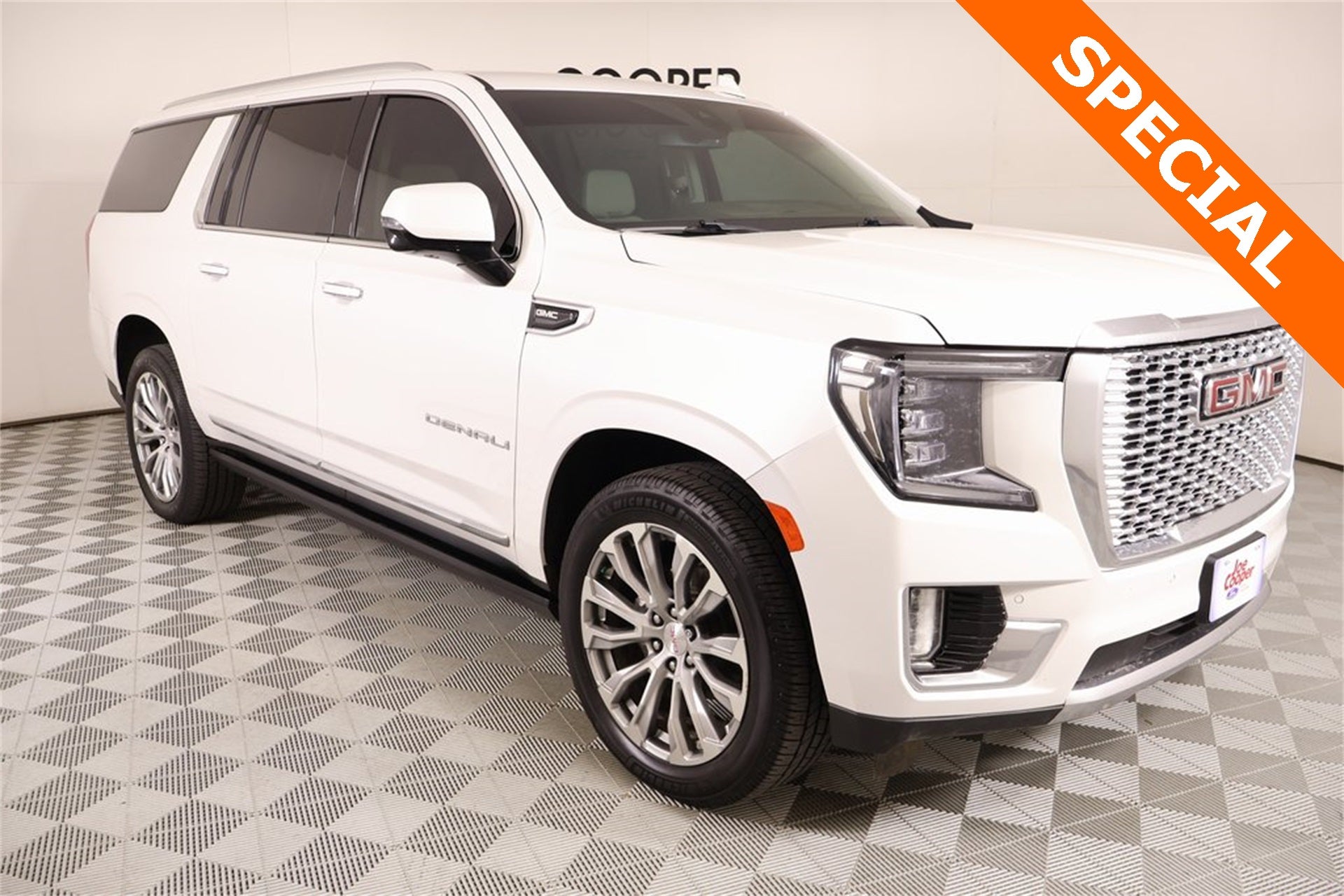 2022 GMC Yukon XL Denali