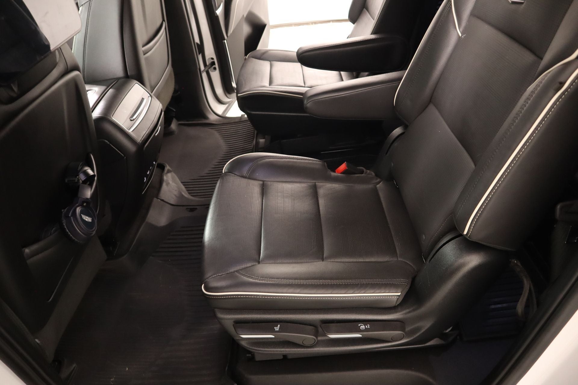 2023 Cadillac Escalade ESV 4WD Premium Luxury