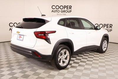 2025 Chevrolet Trax LS