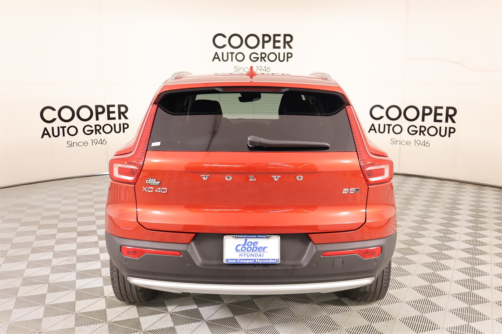 2023 Volvo XC40 Core