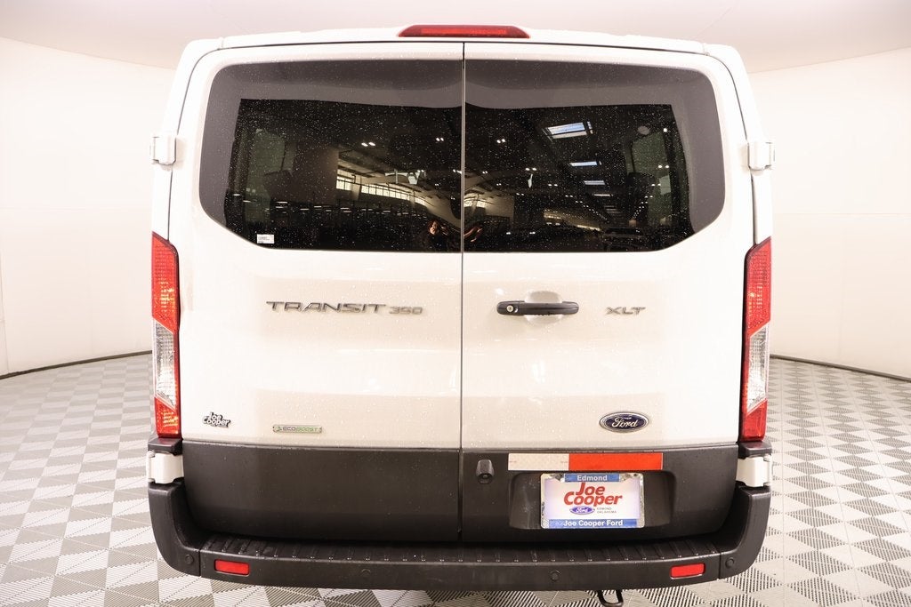 2023 Ford Transit Passenger Wagon XLT