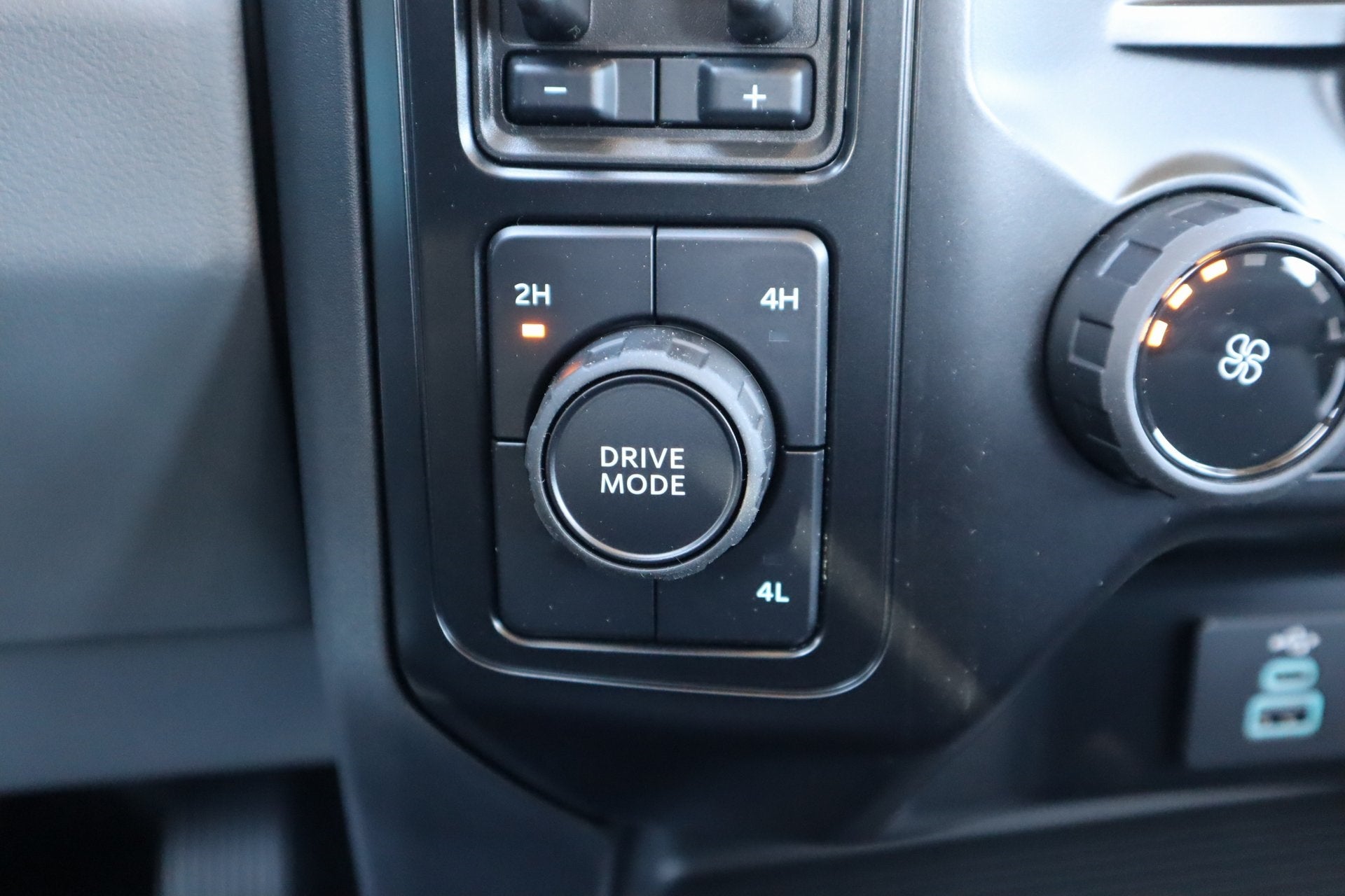 2026 Ford Super Duty F-350 DRW XL DRW