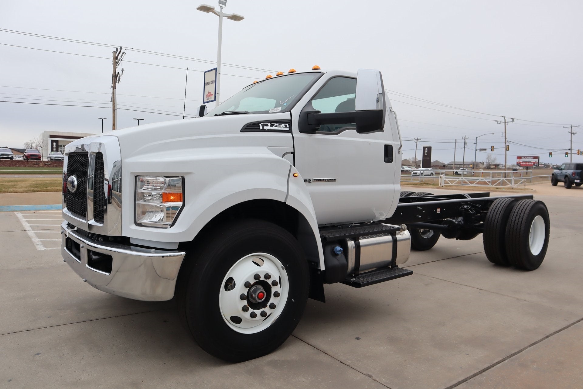 2025 Ford F-750SD Base