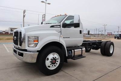 2025 Ford F-750SD Base