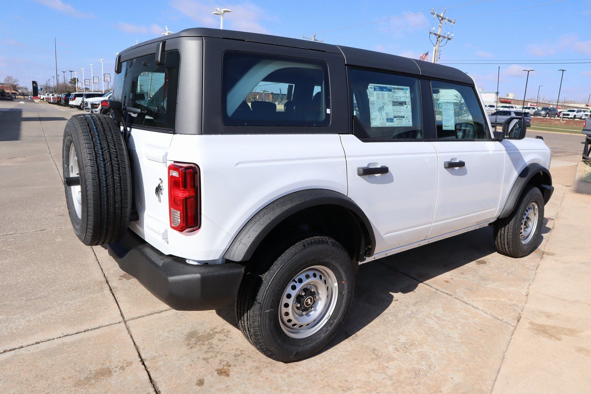 2025 Ford Bronco Base