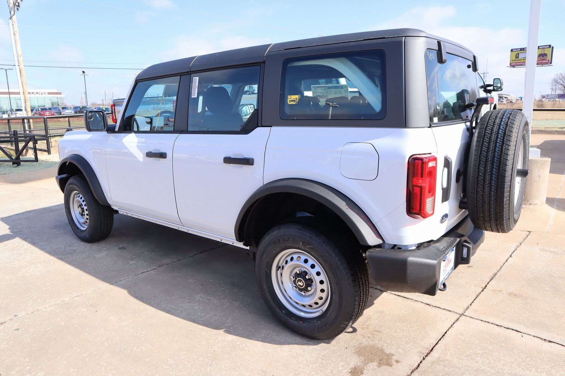 2025 Ford Bronco Base