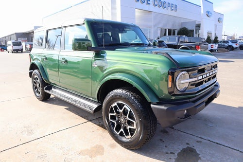 2025 Ford Bronco Outer Banks