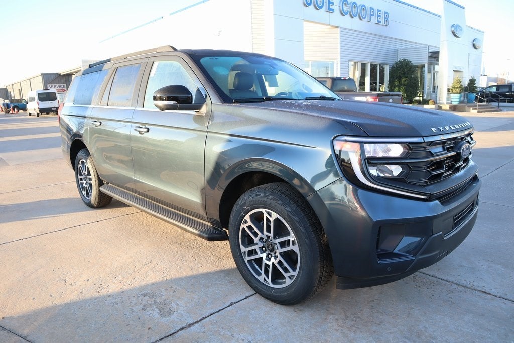 2026 Ford Expedition Max Active