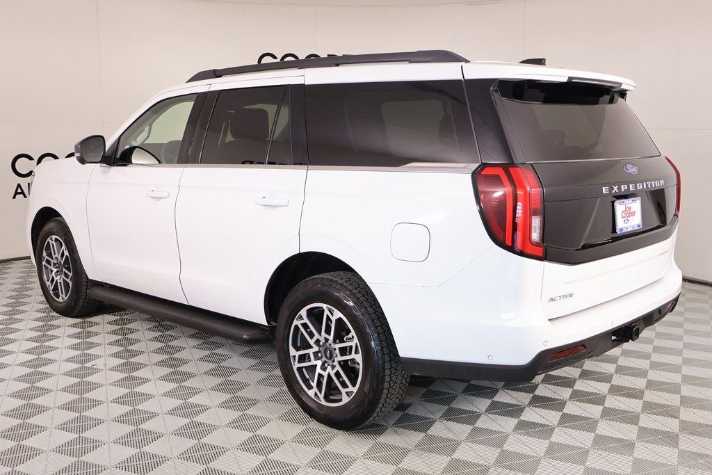 2025 Ford Expedition Active