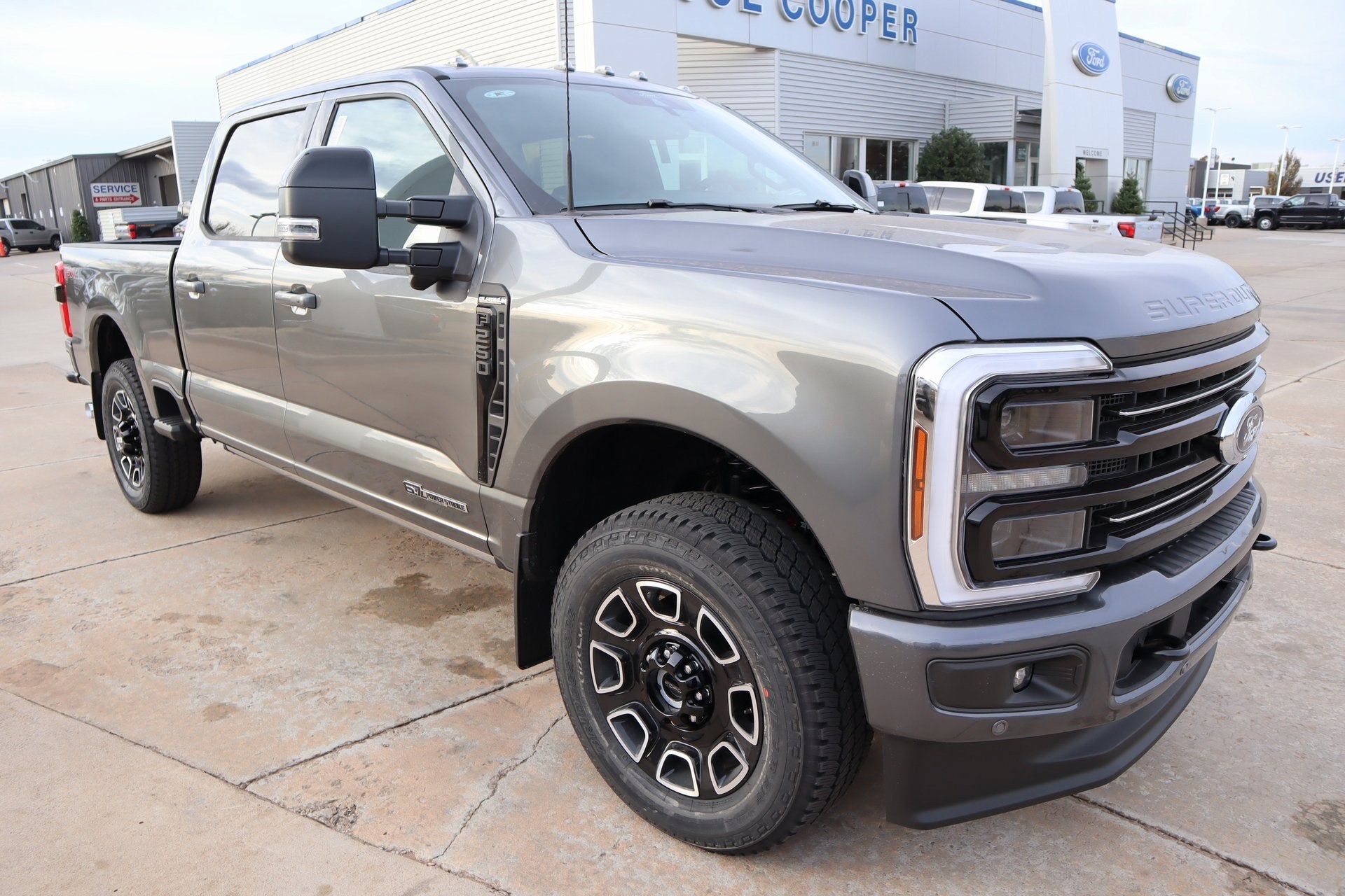 2026 Ford Super Duty F-250 SRW Platinum