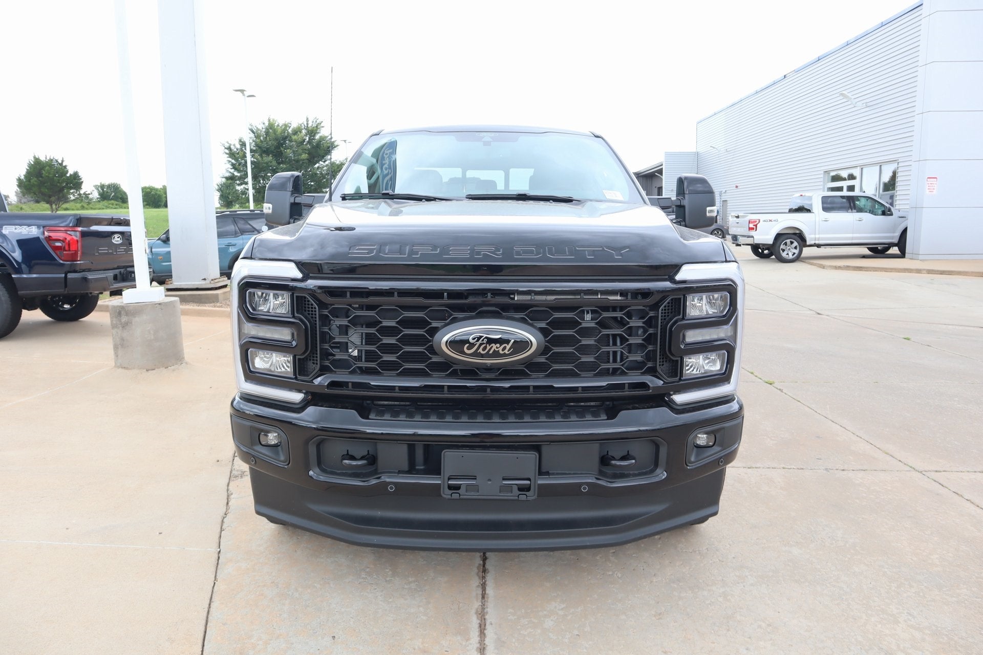 2025 Ford Super Duty F-350 SRW Lariat