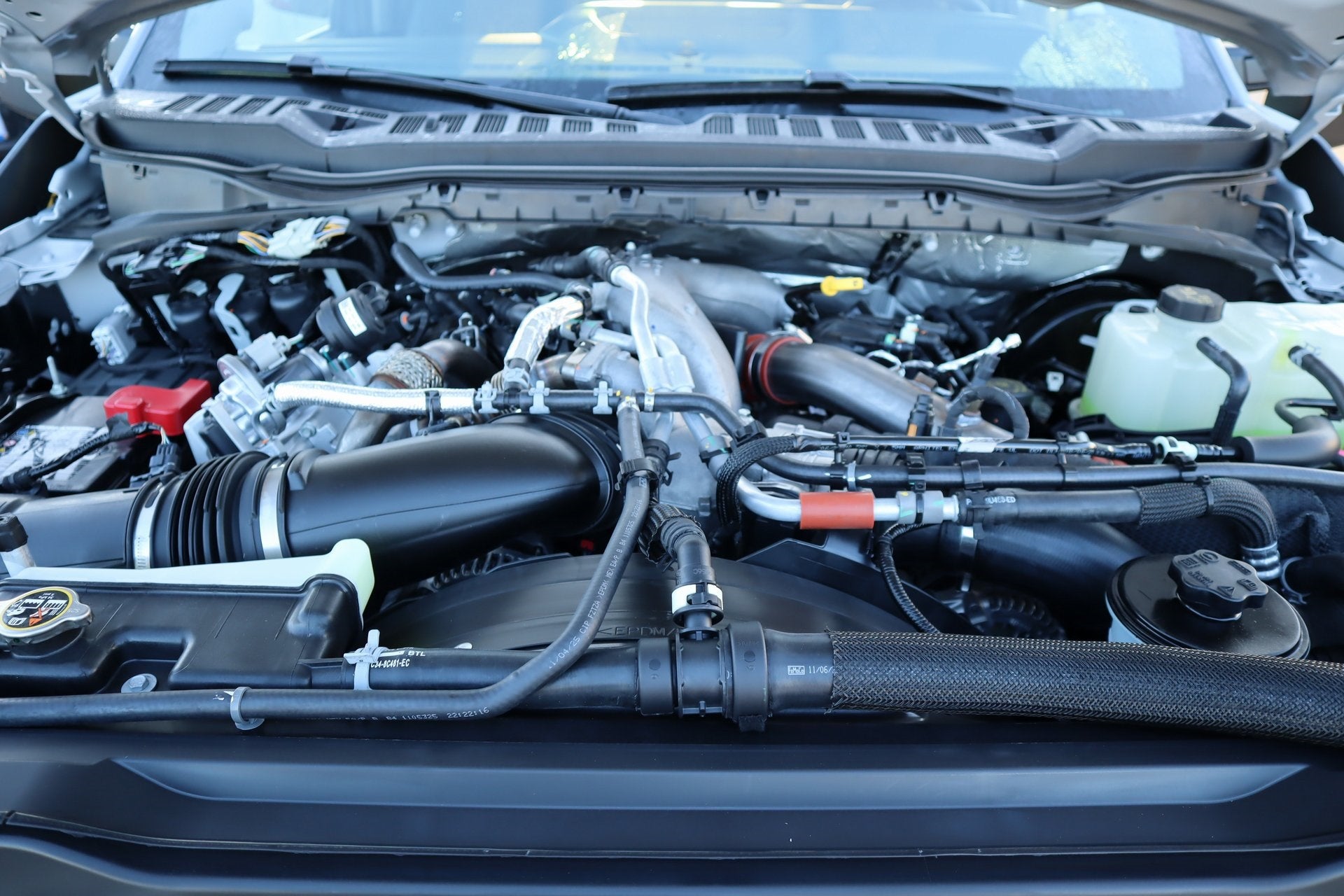 2026 Ford Super Duty F-350 SRW Lariat