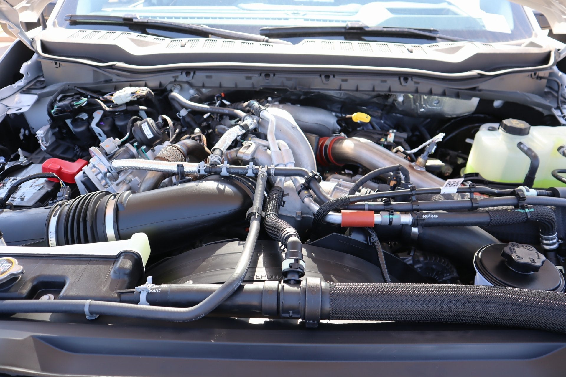 2026 Ford Super Duty F-350 SRW Lariat