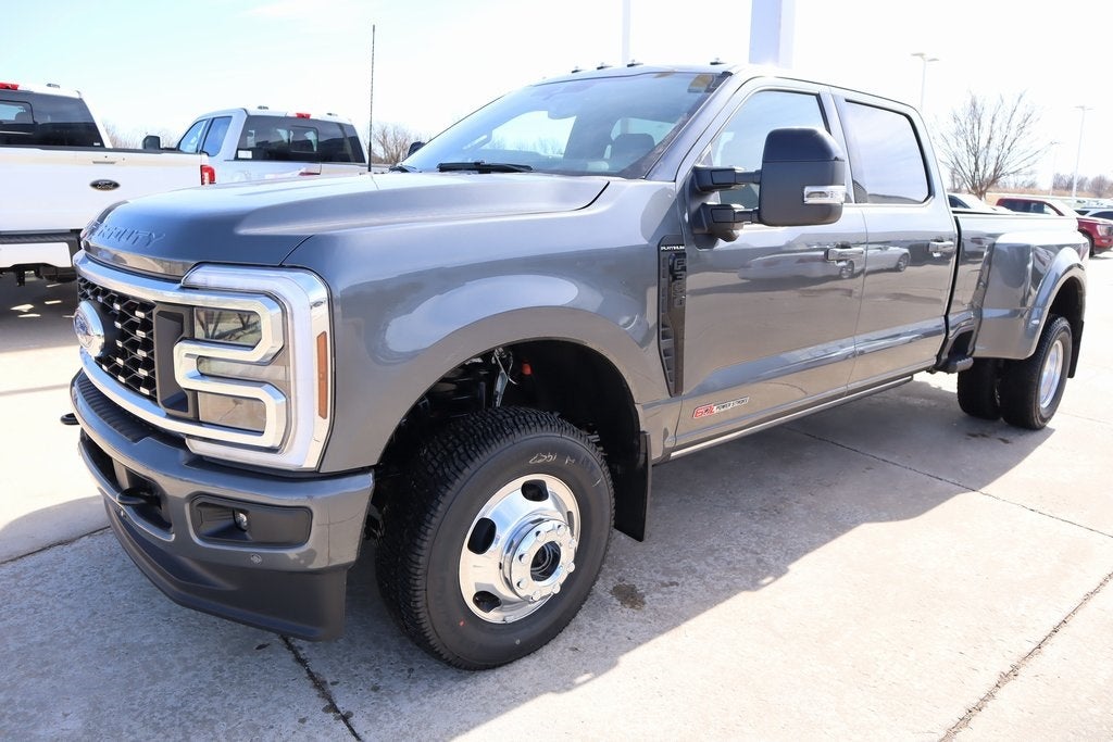 2026 Ford Super Duty F-350 DRW Platinum DRW